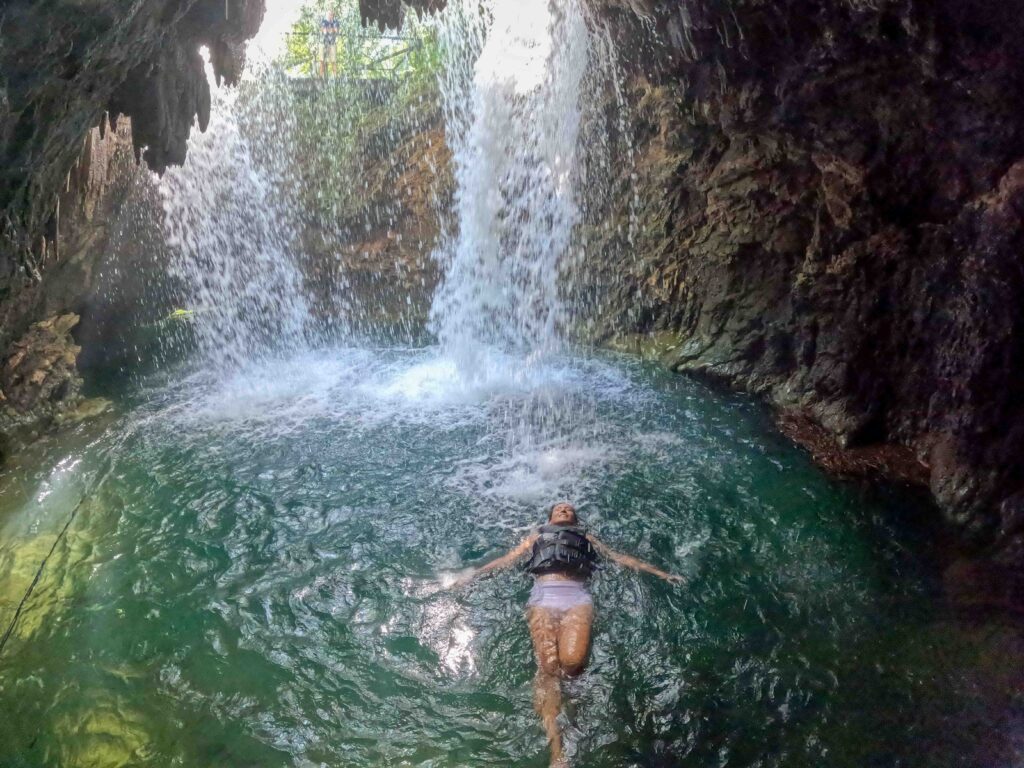 Galeria Boca da Onça Meia Trilha Buraco do Macaco - Imagem 1