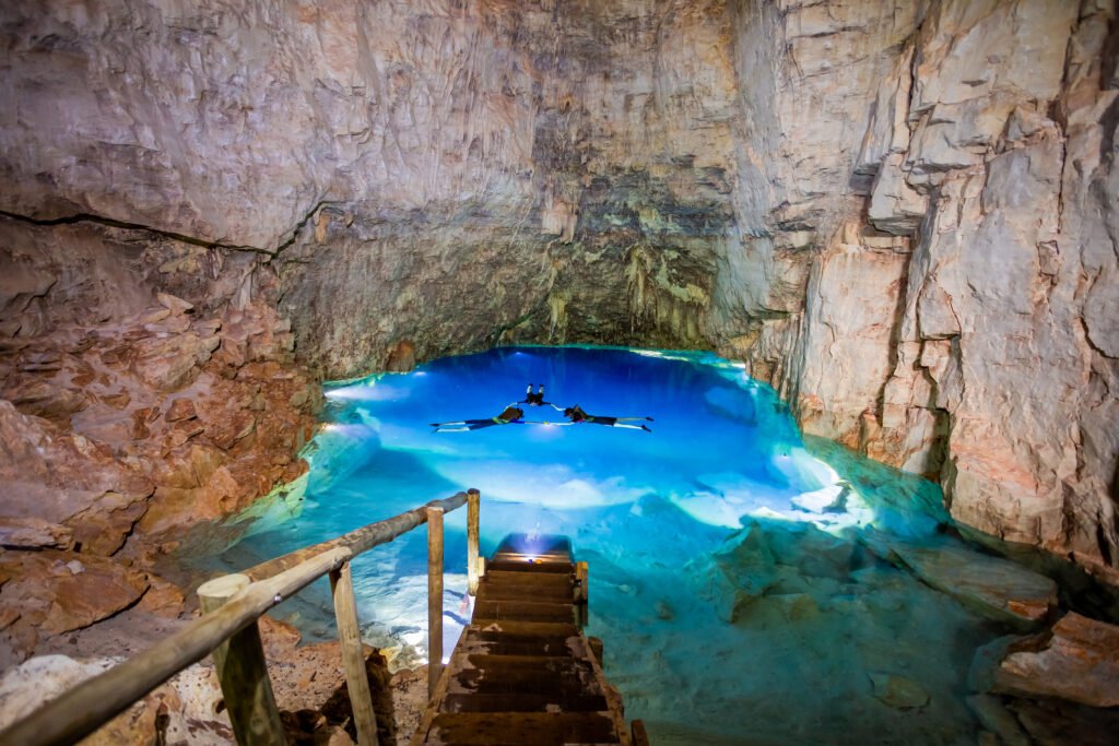 Flutuação Gruta do Mimoso Bonito MS