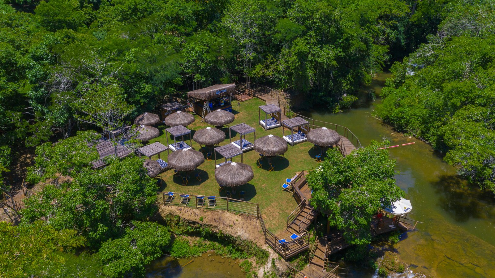 Balneário e piscina do Parque das Cachoeiras em Bonito MS