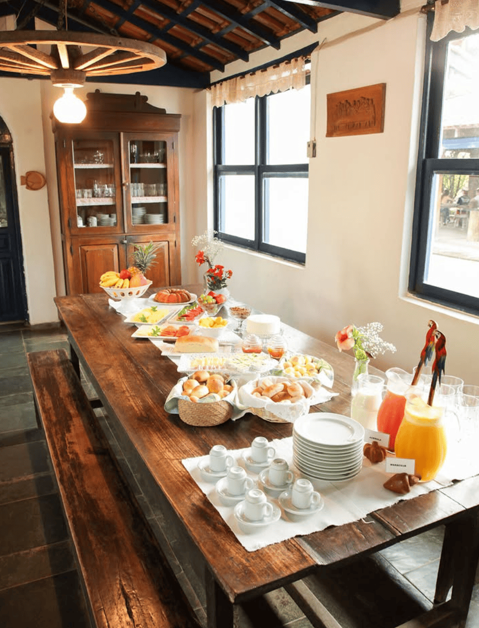 Café da manhã servido na Pousada Pequi