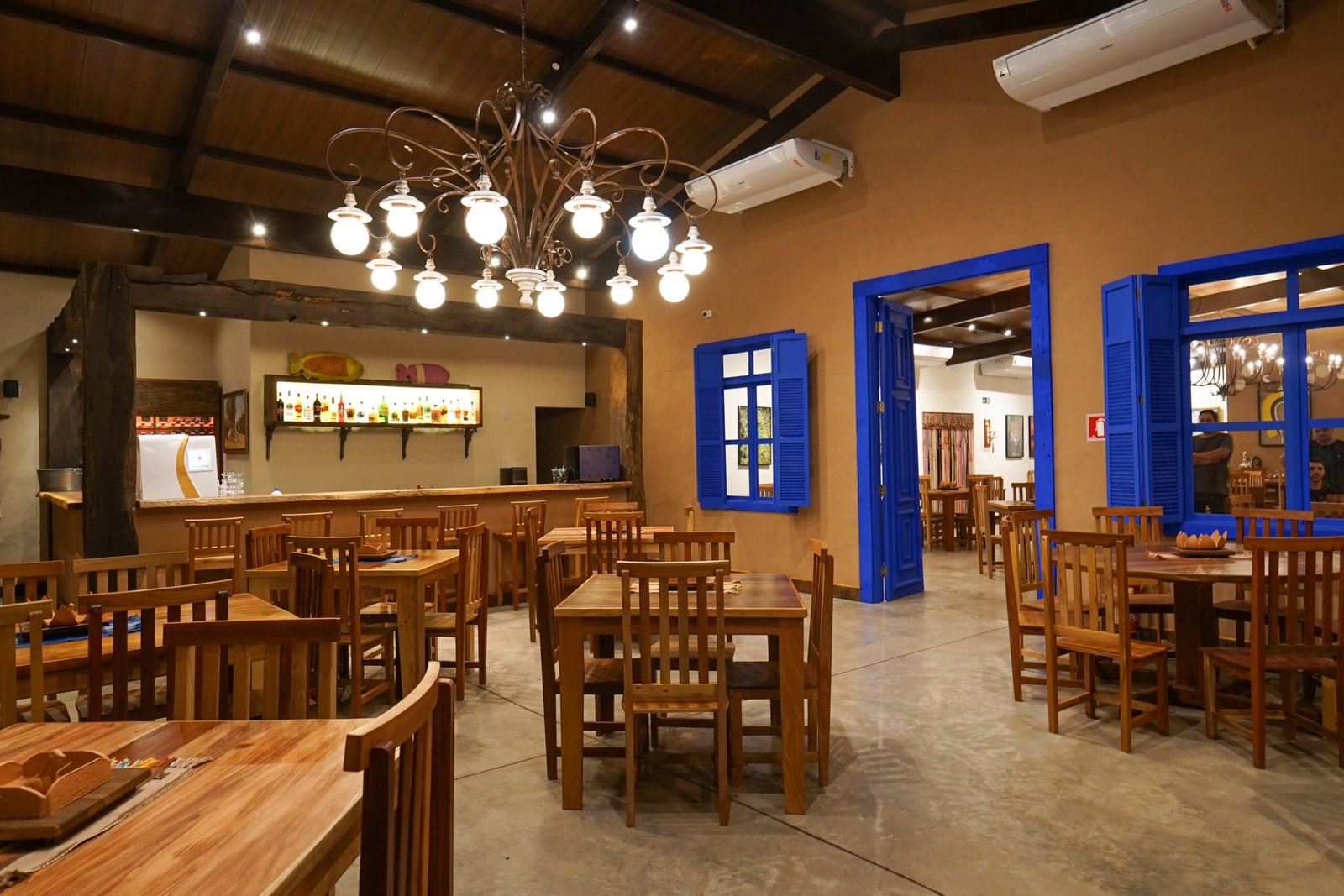 Área interna do Restaurante Bacuri em Bonito