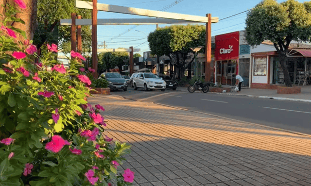 Projeto de revitalização da Rua Pilad Rebuá com parklets, ciclovia e novas calçadas
