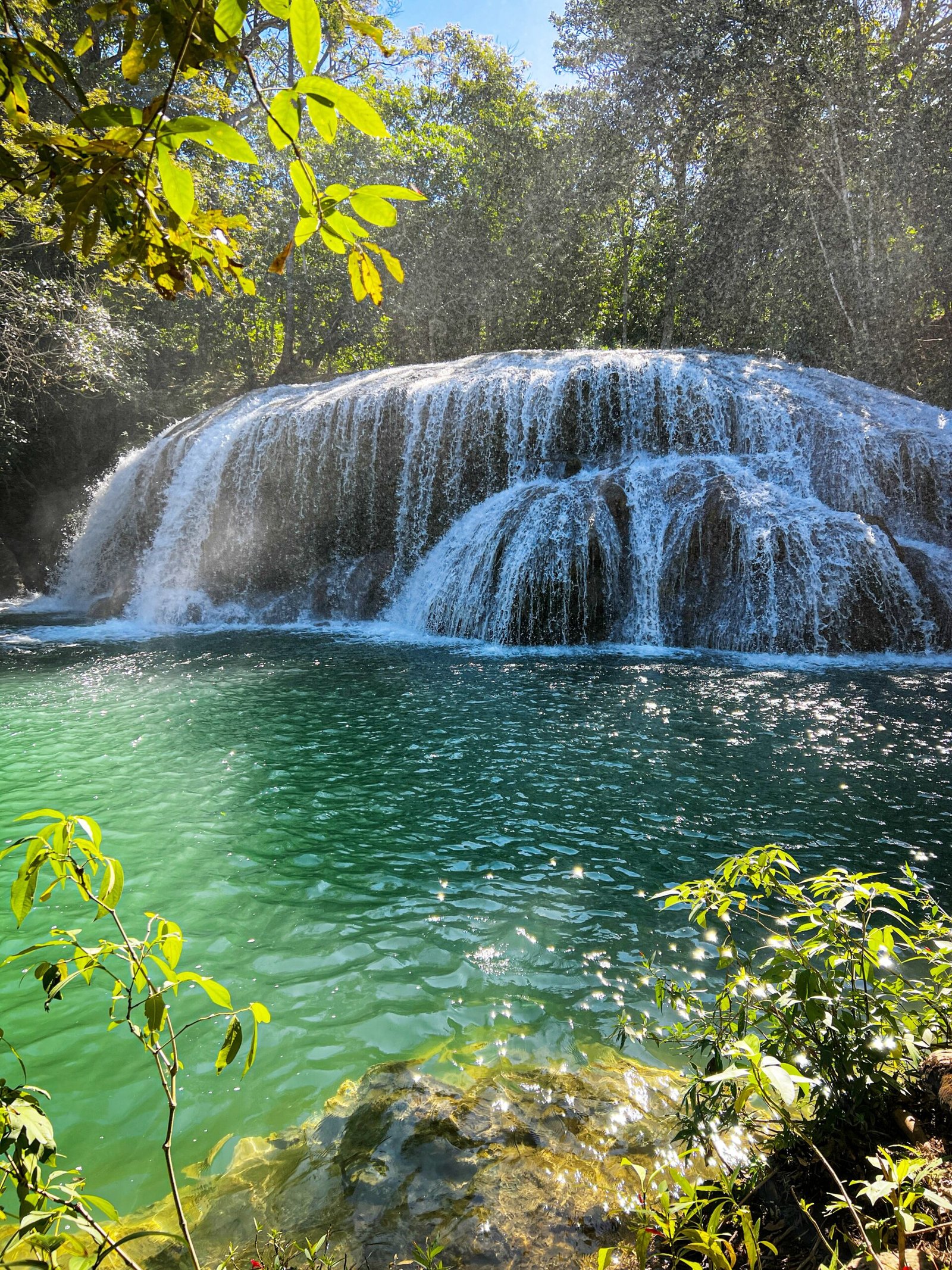 Paisagem e cachoeiras da Estância Mimosa em Bonito MS